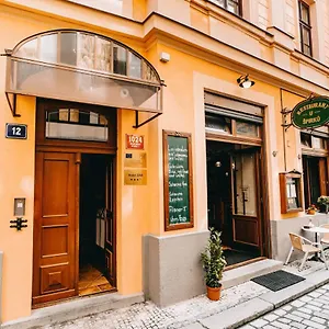 Hotell Dar, Prag