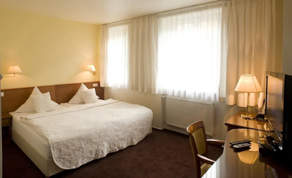 Hotel Andel Prag 3*,